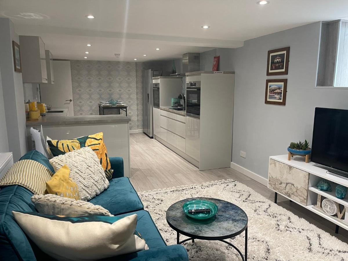 Ferienwohnung Entire 2 Bed Flat With Garden, Located Near Beach Hove Exterior foto